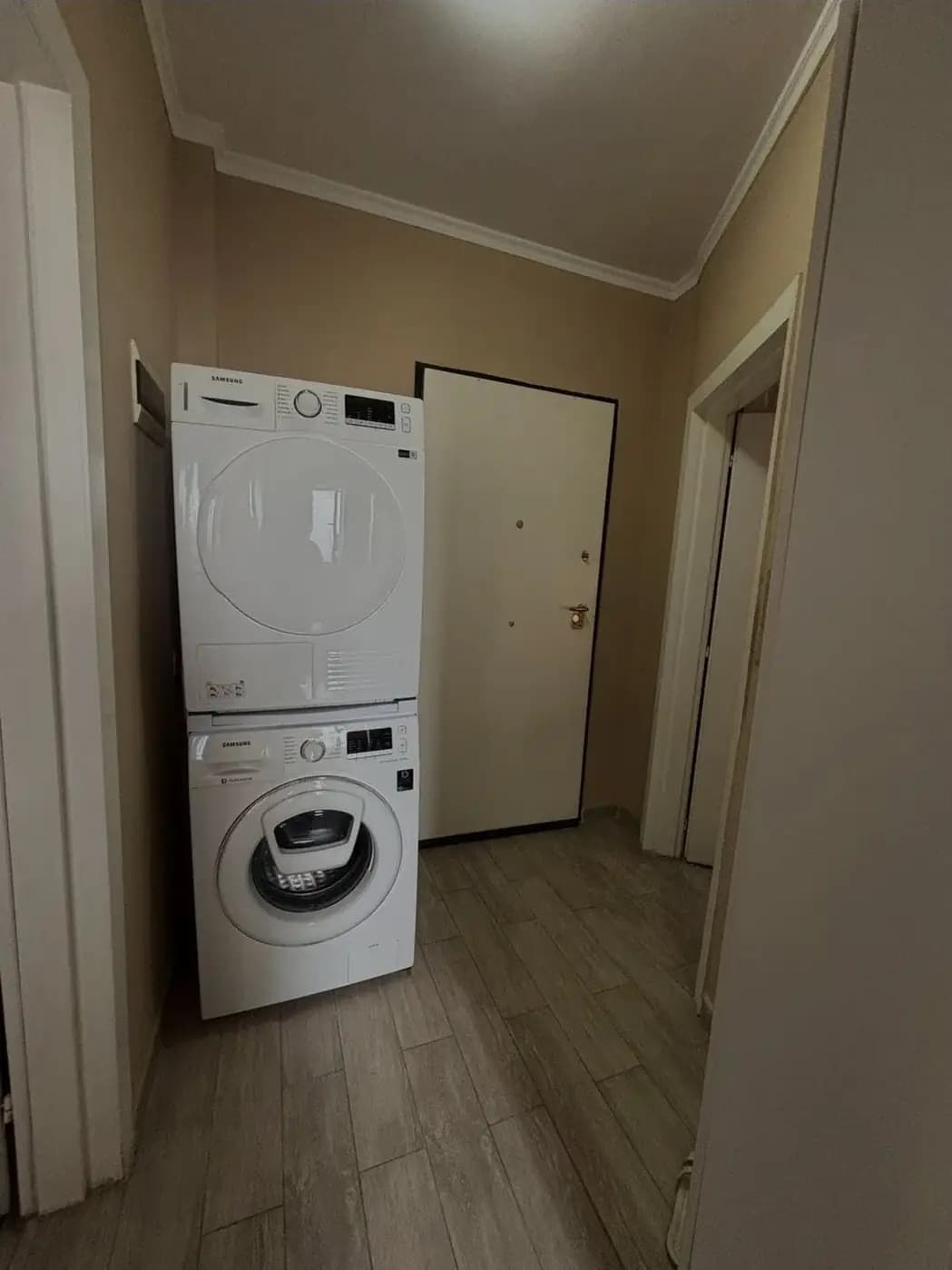 Apartment Me Qira Në Tiranë 4