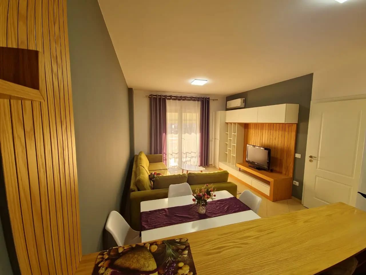 Apartment Me Qira Në Tiranë 2