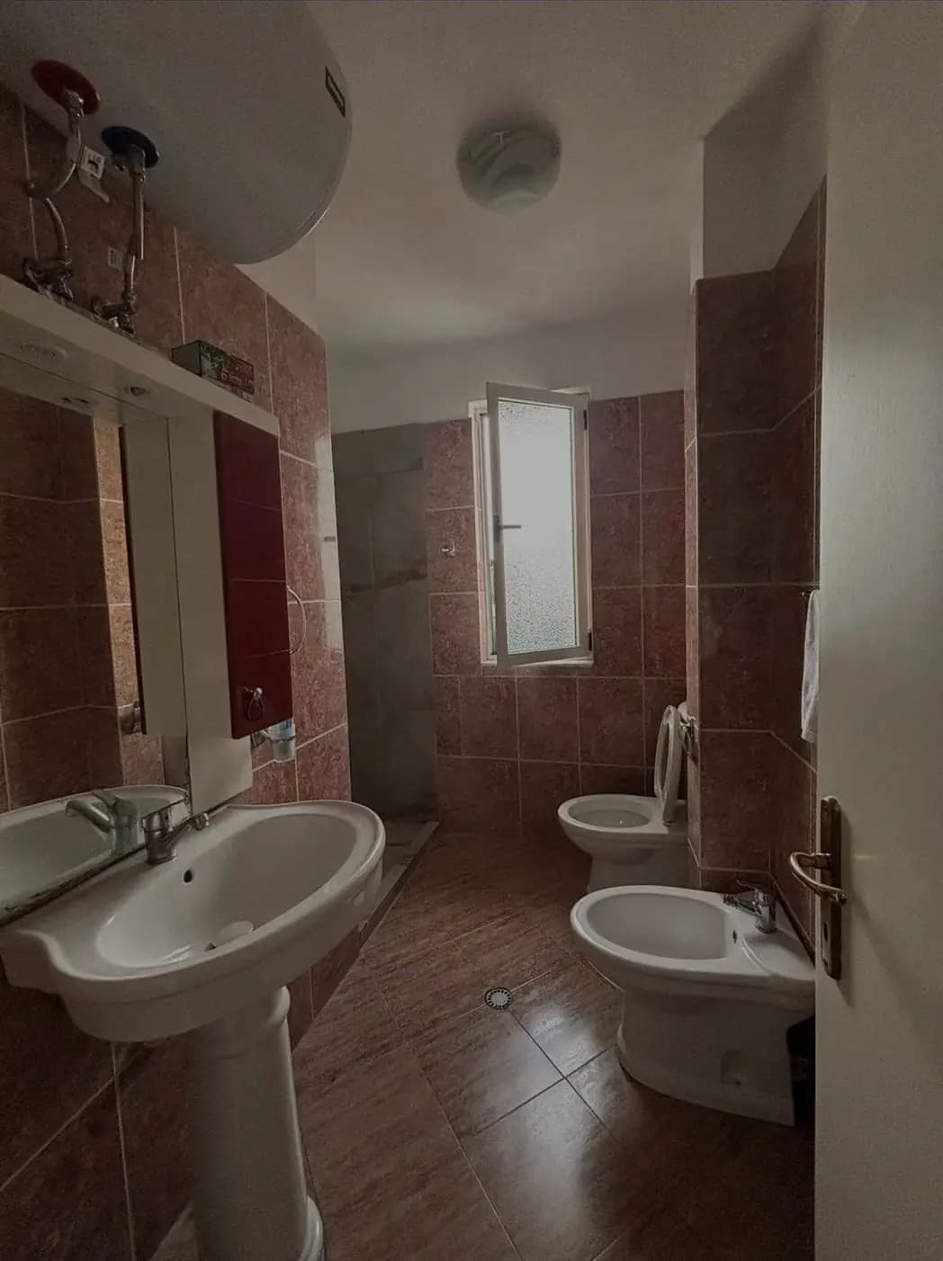 Apartment Me Qira Në Tiranë 2