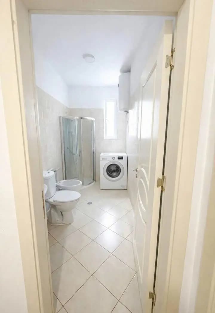 Apartment Me Qira Në Tiranë