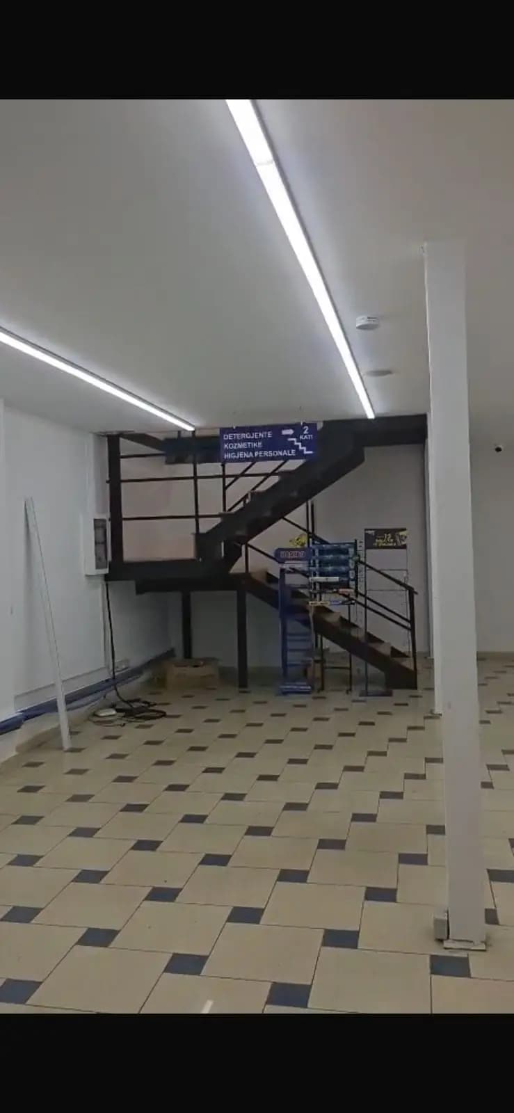 Dyqan Me Qira Në Tiranë 4