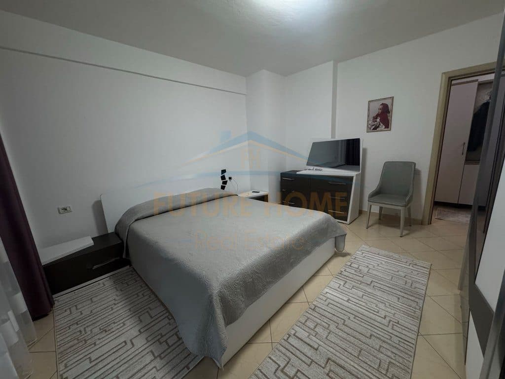 Shitet, Apartament 2+1, Shkoze, Tirane