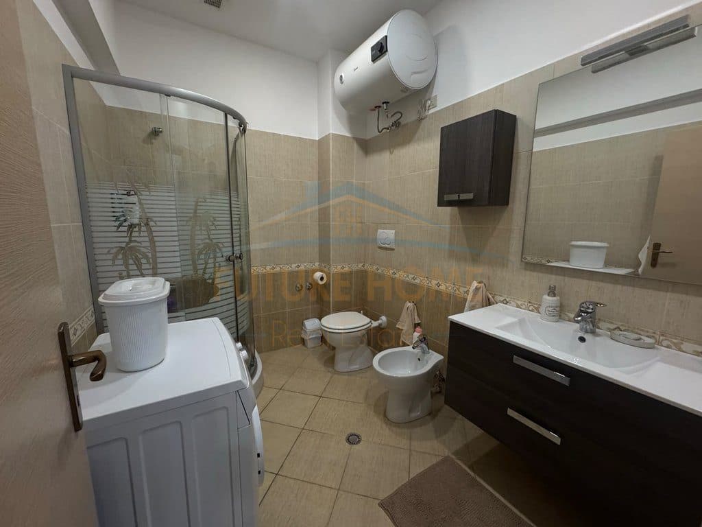 Shitet, Apartament 2+1, Shkoze, Tirane