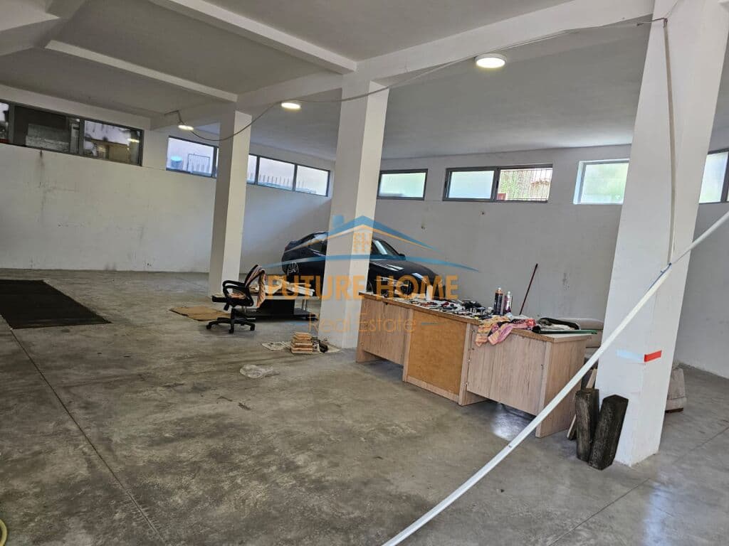 Qera, Ambient Biznesi, Rruga Bardhyl,Tirane. 4