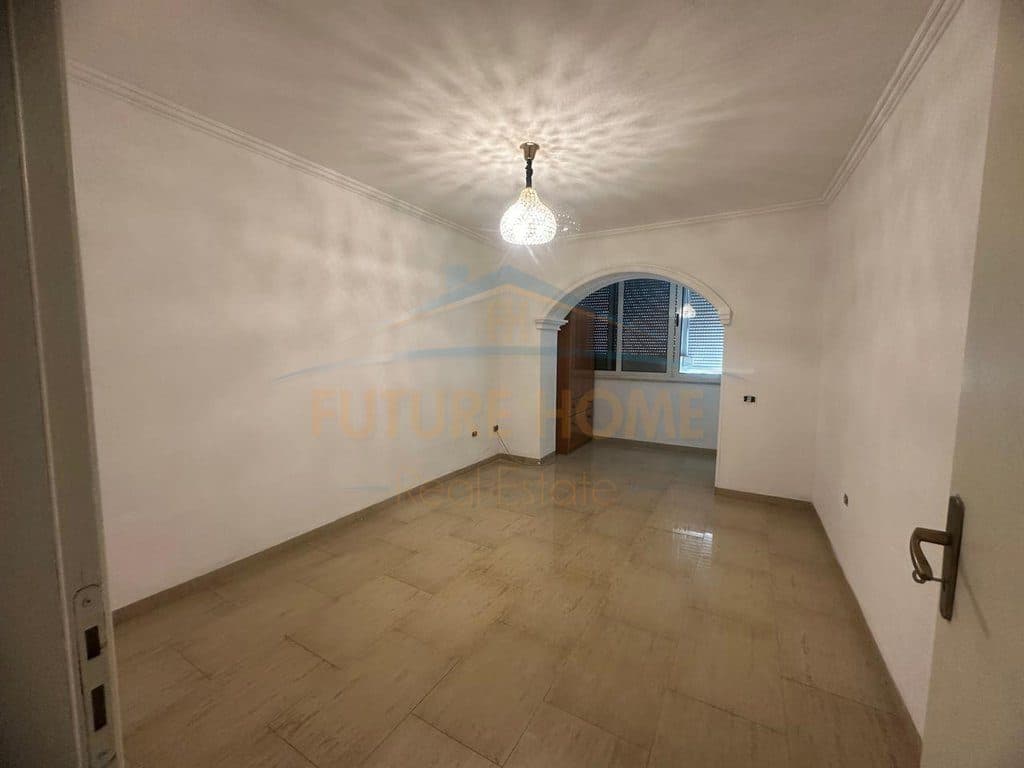 Qera, Apartament 3+1, Rruga e Durresit, Tirane