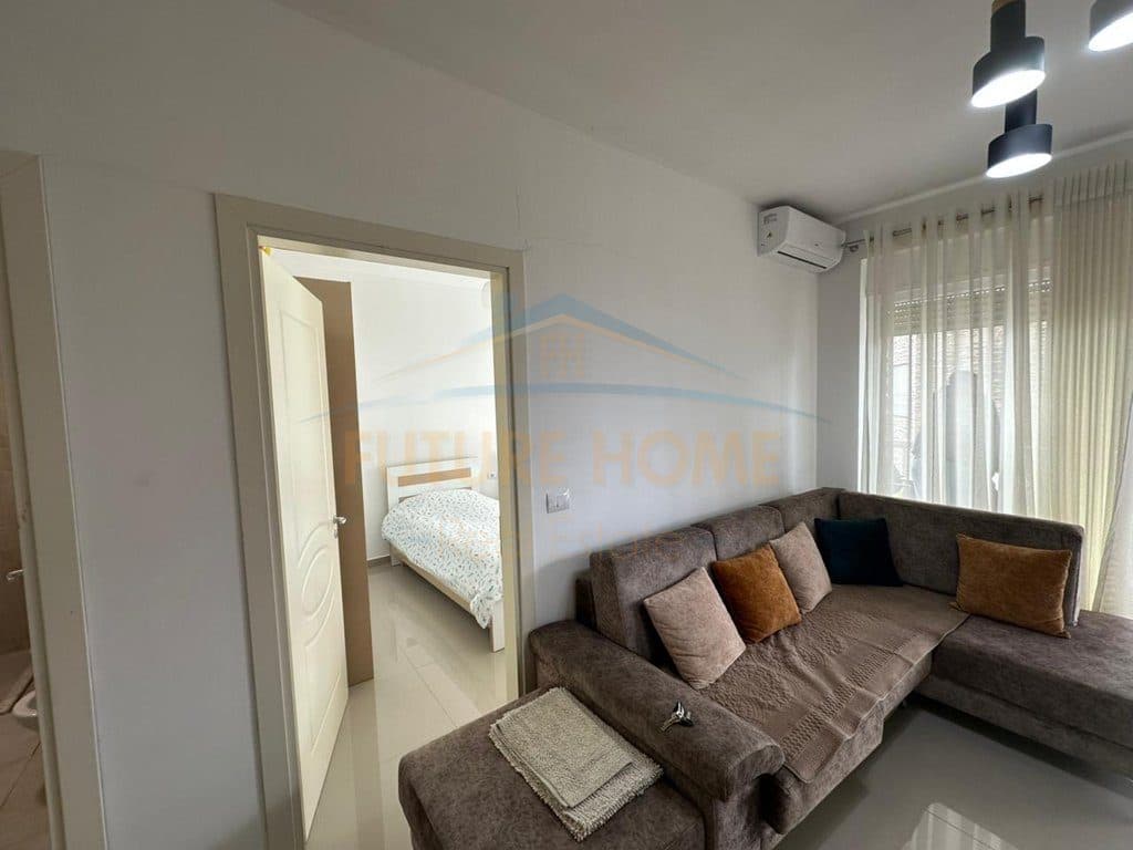 Shitet, Apartament 2+1, Lura 3, Gjiri i Lalzit.