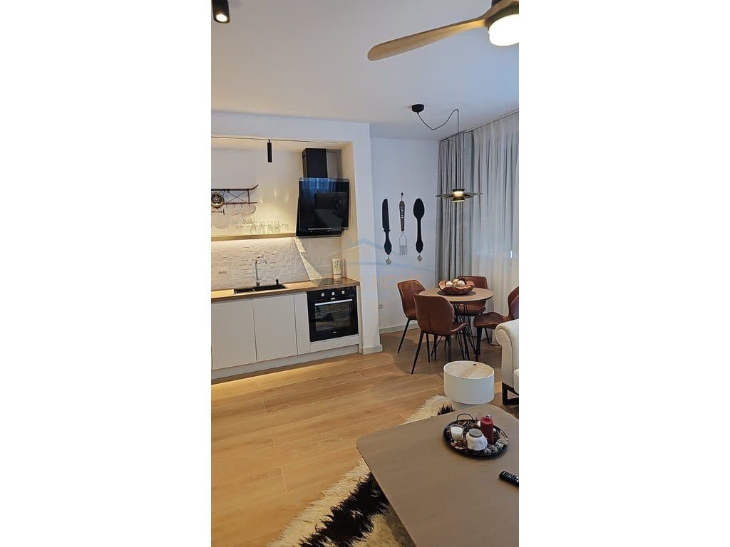 Shitet, Apartament 1+1, Tushemisht ,Pogradec. 4