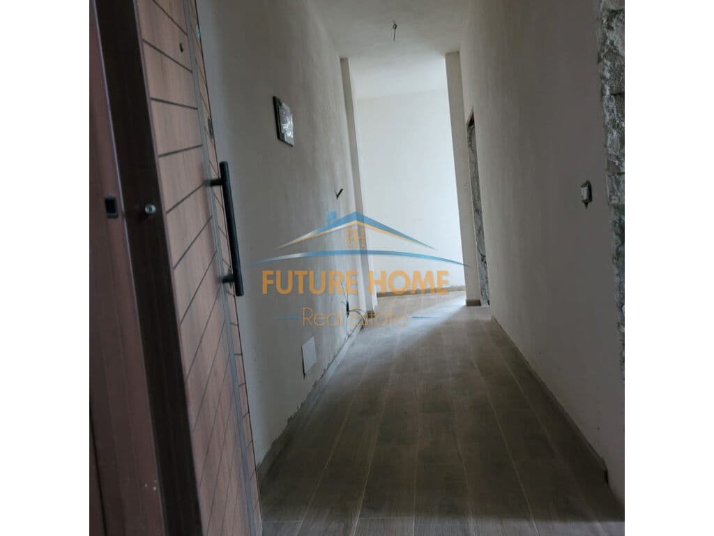 Shitet, Apartament 2+1,Bulevardi i Ri, Tirane. 4