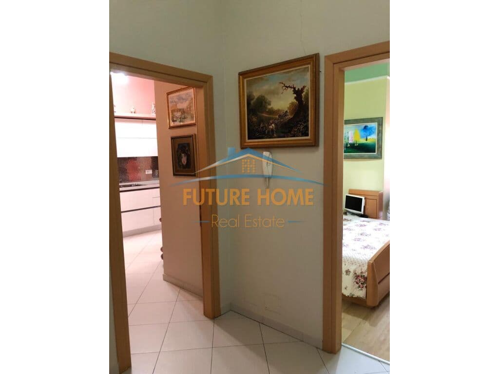 Shitet, Njësi e Adoptuar në Apartament 1+1, Rruga e Bogdanëve, Tiranë. 4