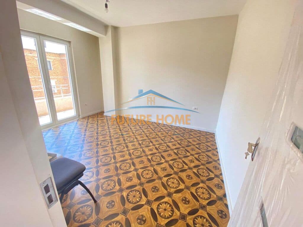 Qera, Apartament 2+1, Myslym Shyri