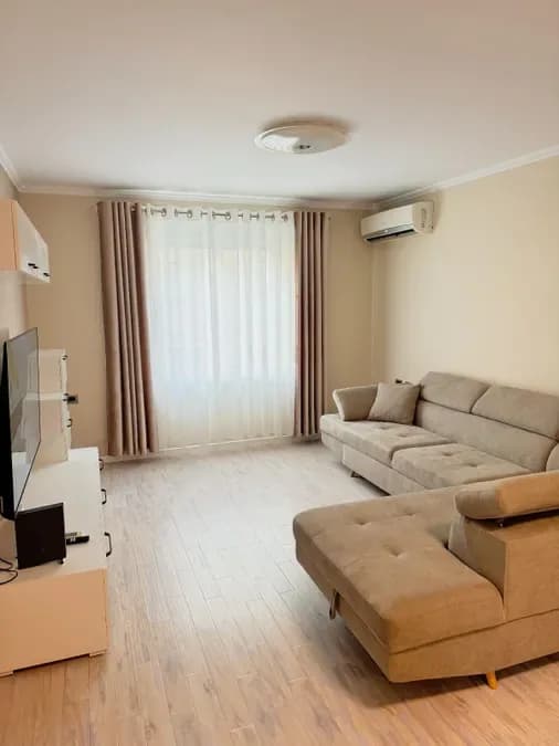 Apartament me qera - Qender, € 800, 76 m² 3