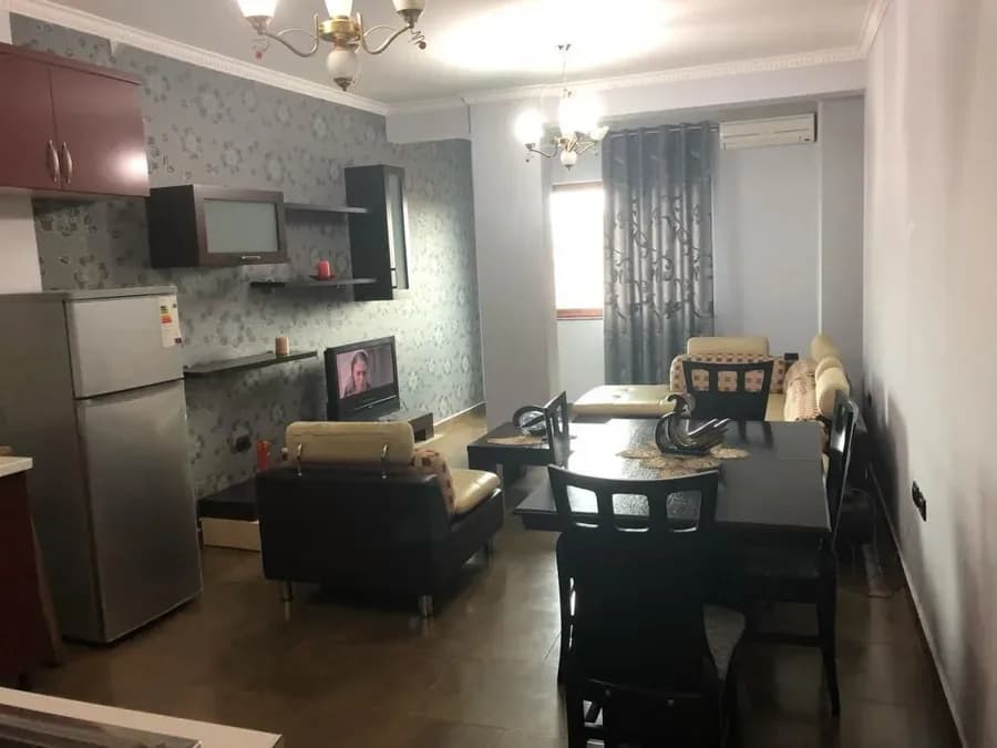 Apartament me qera - Qender, € 650, 105 m² 3