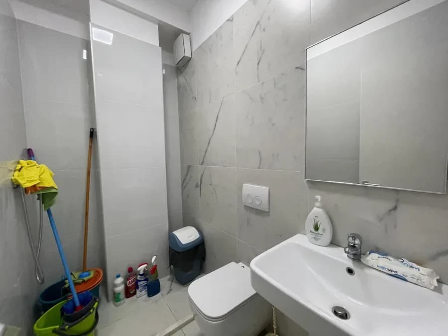 Zyre me qera - Komuna e Parisit, € 1.400, 105 m² 4