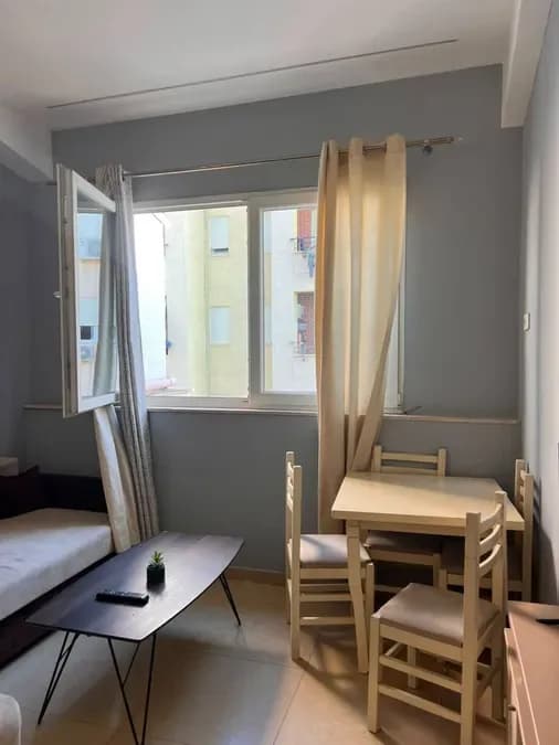 Apartament për qira Tiranë - qyteti, € 430, 50 m² 3