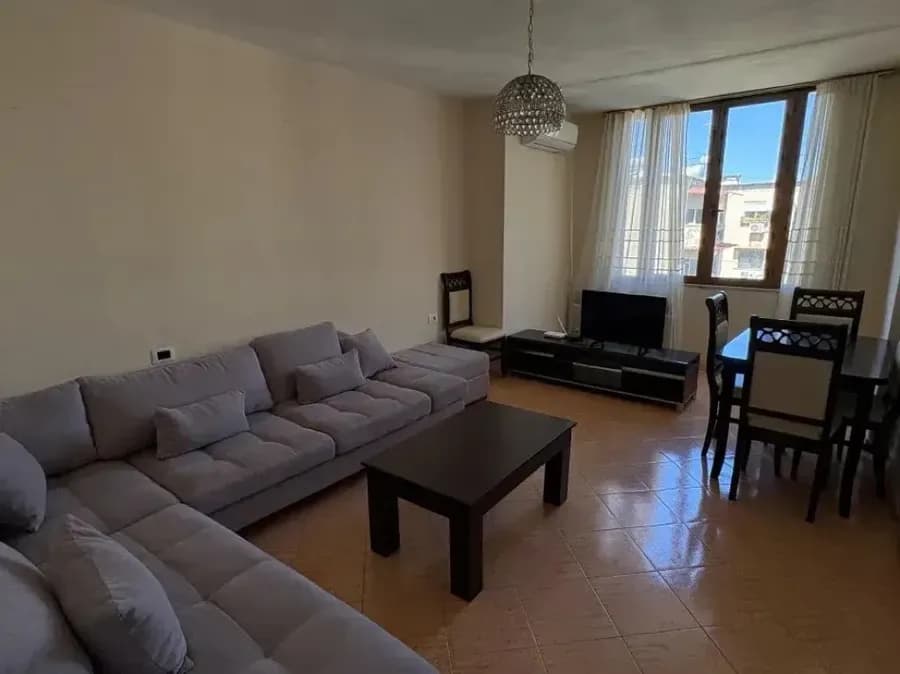 Apartament me qera - Shkolla e Baletit, € 587, 90 m² 2