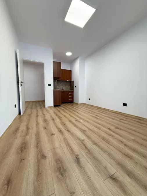 Apartament me qera - Ish Ekspozita, € 800, 67 m² 2