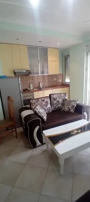 Apartament me qera - Ish Parku, € 476, 70 m² 2