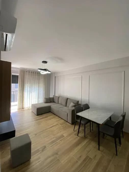 Apartament me qera - Don Bosko, € 570, 78 m² 2