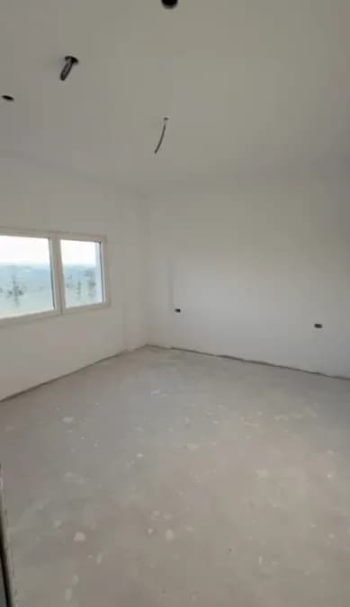 Shitet Apartament - Liqeni i Farkes, € 130.000, 79 m² 2