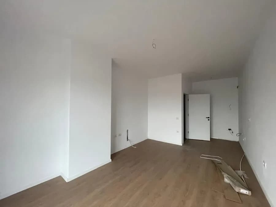 Shitet Apartament - Paskuqan, € 85.000, 64 m² 3