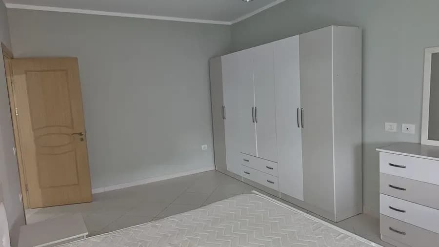 Apartament me qera - Kopshti Zoologjik, € 688, 100 m² 4