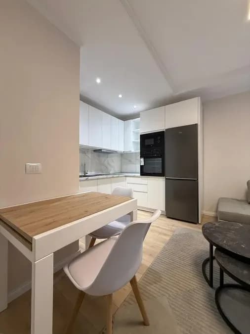 Apartament me qera - Myslym Shyri, € 850, 100 m² 4