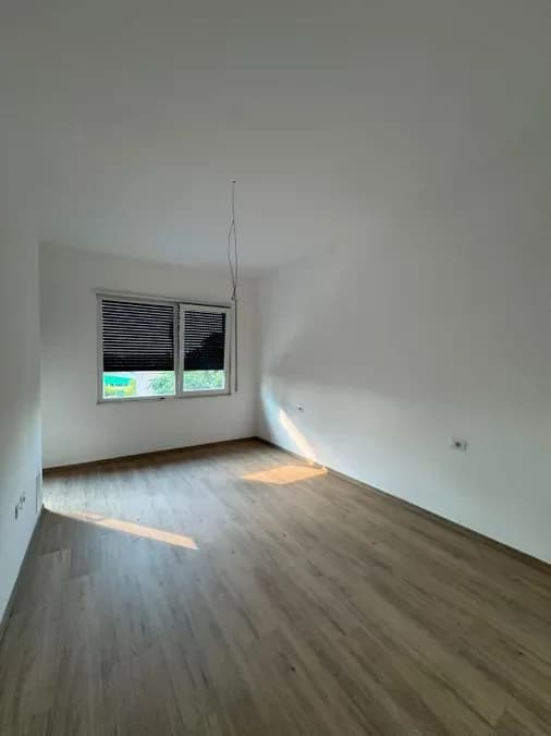 Ambient zyre me qera - Henke Residence, € 529, 60 m² 3