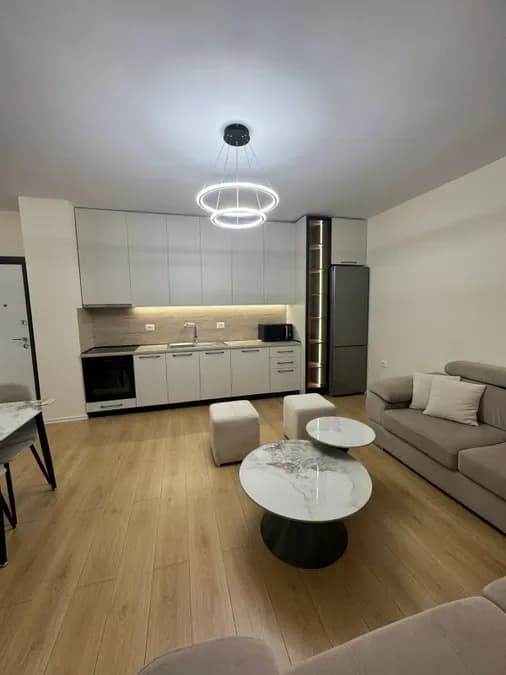 APartament me qera - Bulevardi i Ri, € 700, 68 m² 3