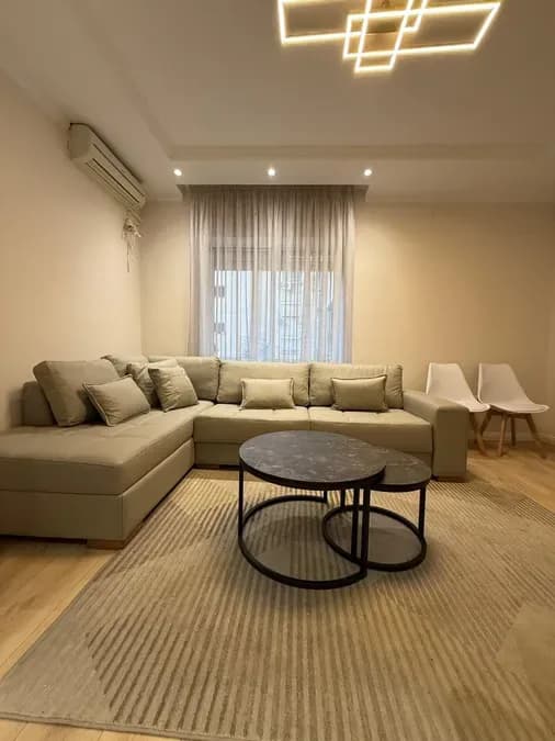Apartament me qera - Myslym Shyri, € 850, 100 m² 2