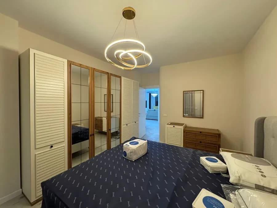 Apartament me qera - Komuna e Parisit, € 1.200, 140 m² 4