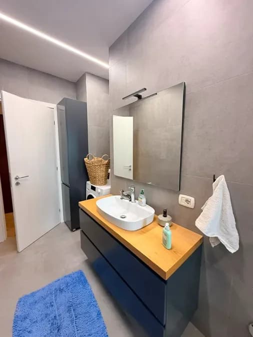 Apartament për qira Tiranë - qyteti, € 600, 108 m² 2