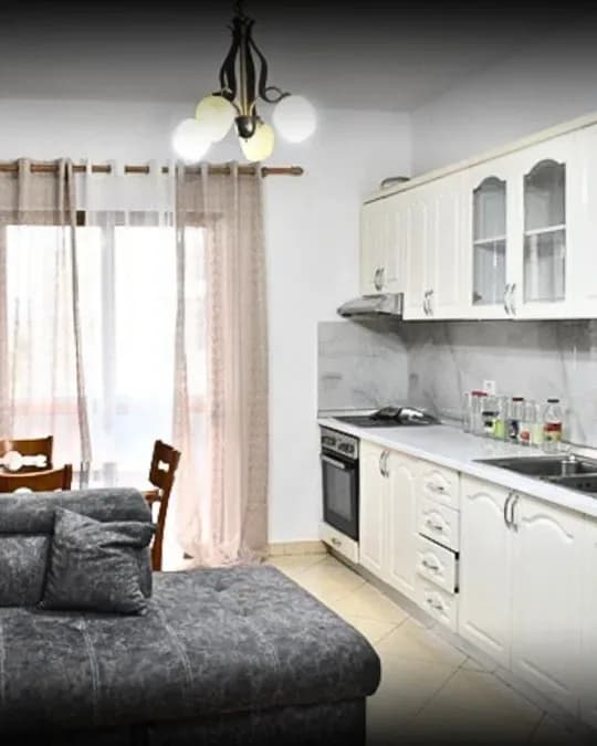 Apartament me qera - Don Bosko, € 650, 105 m² 2