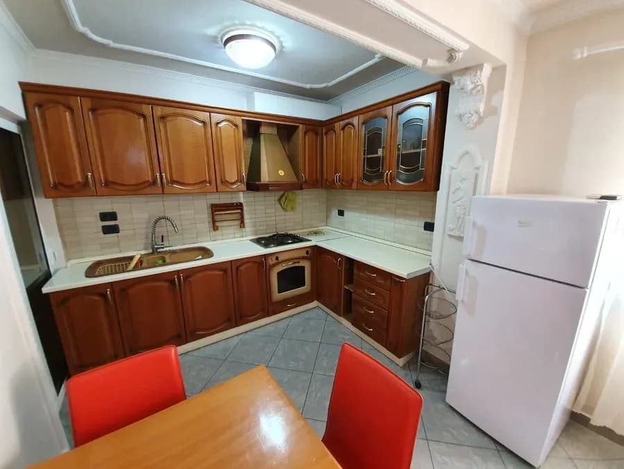Apartament me qera - Myslym Shyri, € 582, 60 m² 3