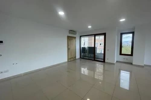 Ambient Zyre me qera - Kompleksi Delijorgji, € 2.500, 180 m² 3