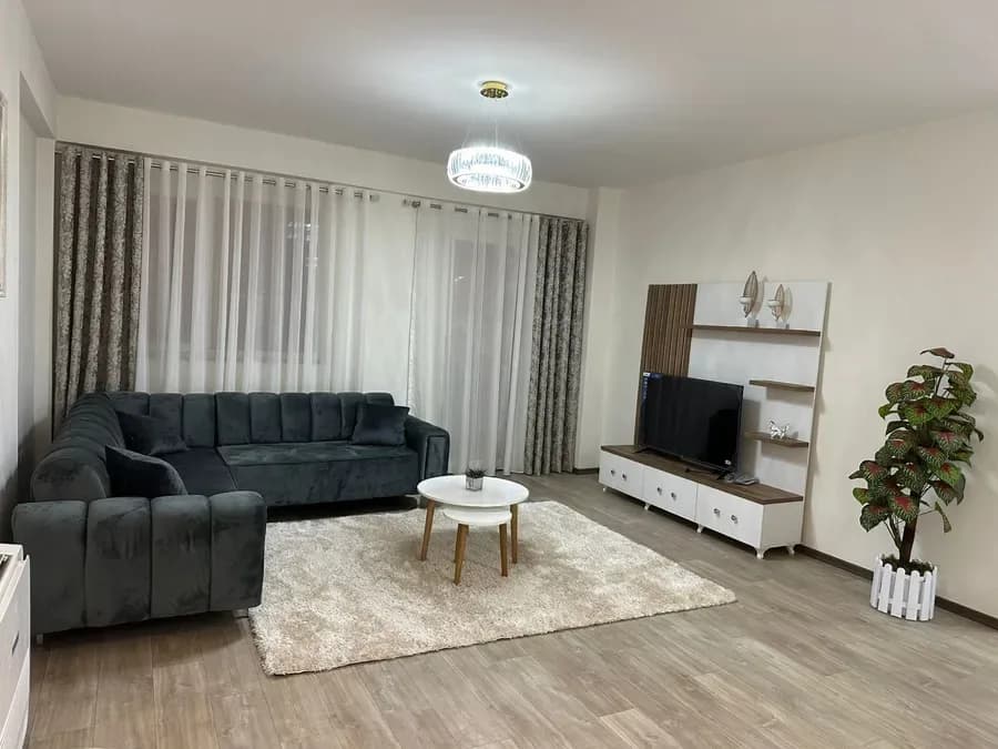Apartament me qera - Liqeni i Thate, € 850, 110 m² 2