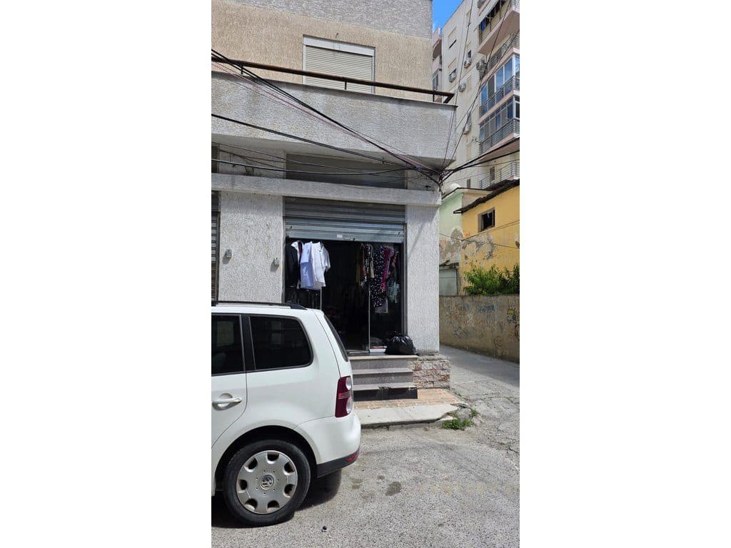 Shitet Njësi Biznesi 53.5 m² në Durrës – Pranë Kopshtit “Sotir Noka”