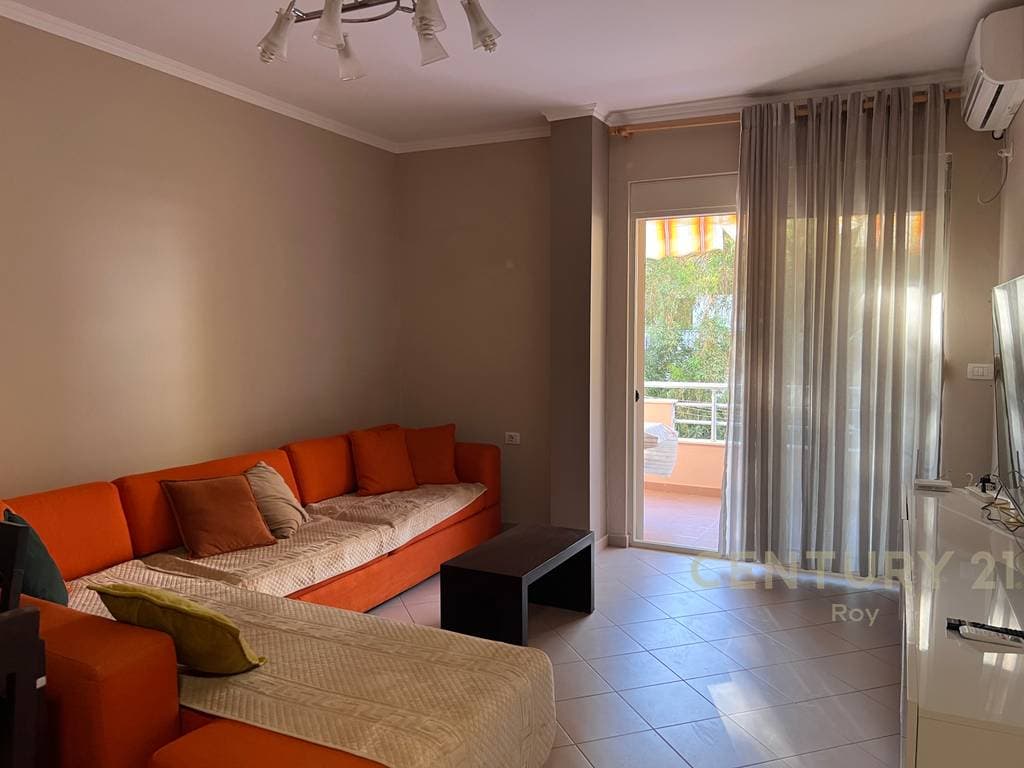 JEPET ME QIRA APARTAMENT 1+1 + POST PARKIMI , GOLEM !
