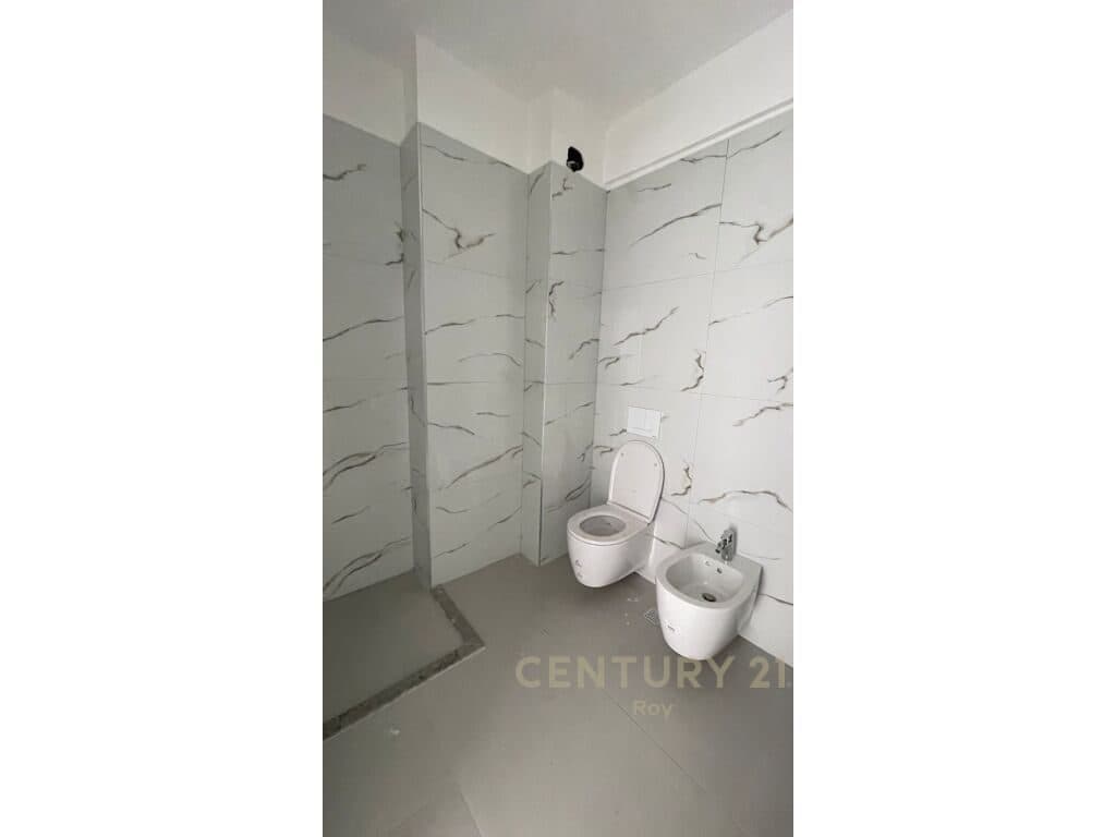 SHITET APARTAMENT 1+1!NDERTIM I RI,MALI I ROBIT! 4