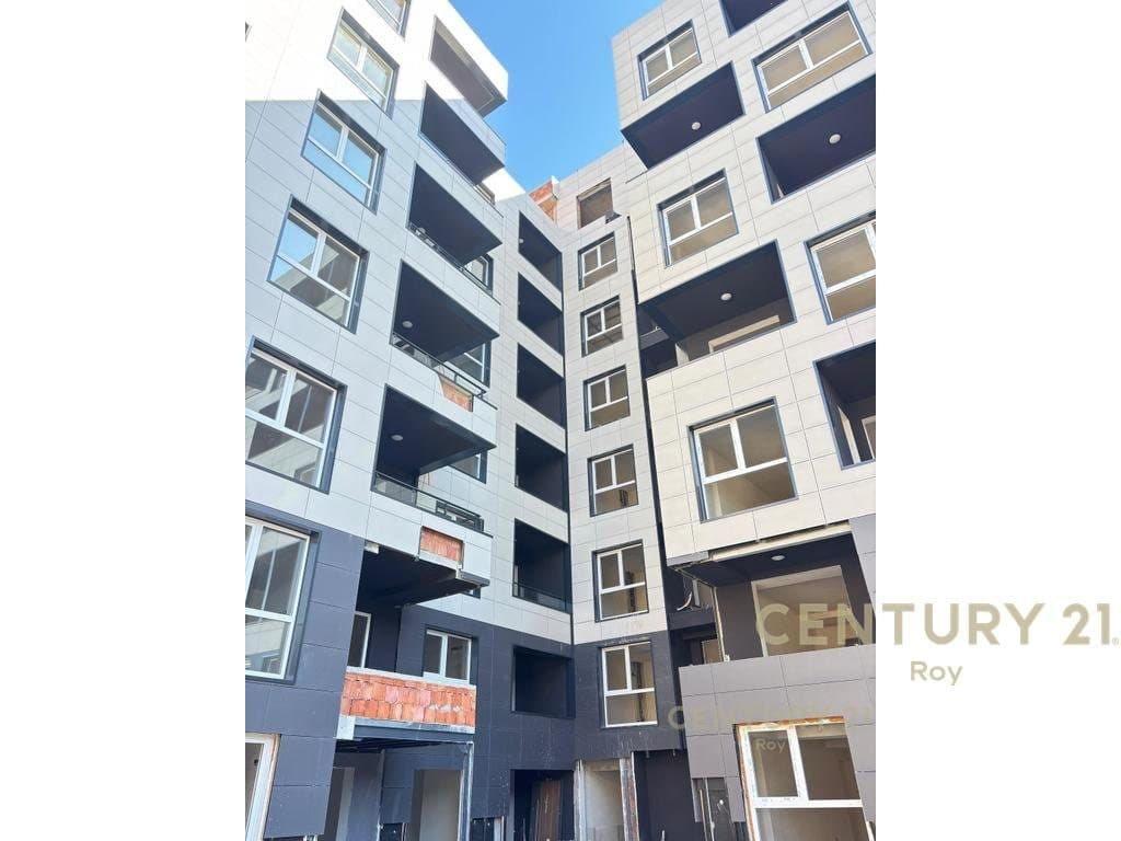 STUDIO PËR SHITJE NË RESIDENCËN MONTEVIDEO NË MALI ROBIT! 3