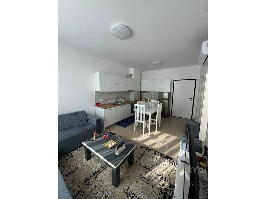 Jepet me qera apartament 1+1 ne Golem