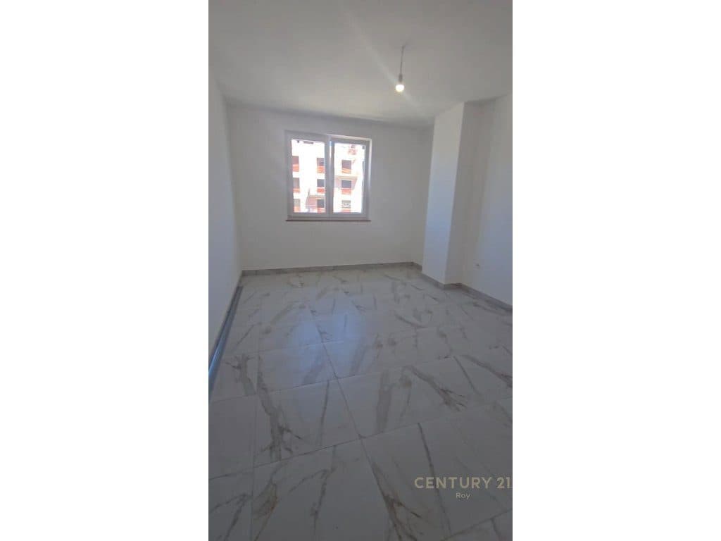 SHITET APARTAMENT 1+1 NE GOLEM ,NDERTIM I RI ! 3