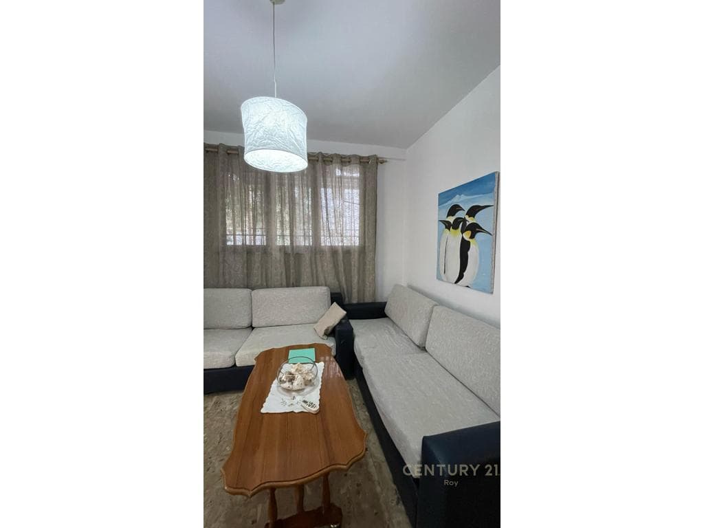 JEPET ME QIRA APARTAMENT 2+1 ME VERANDE,NE GOLEM! 2
