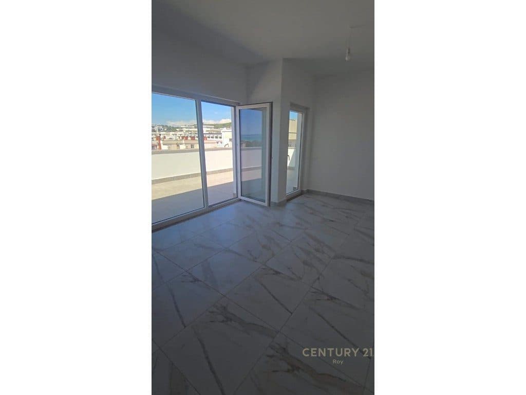 SHITET APARTAMENT 2+1 VERANDE ME PAMJE DETI NE GOLEM ,NDERTIM I RI ! 4
