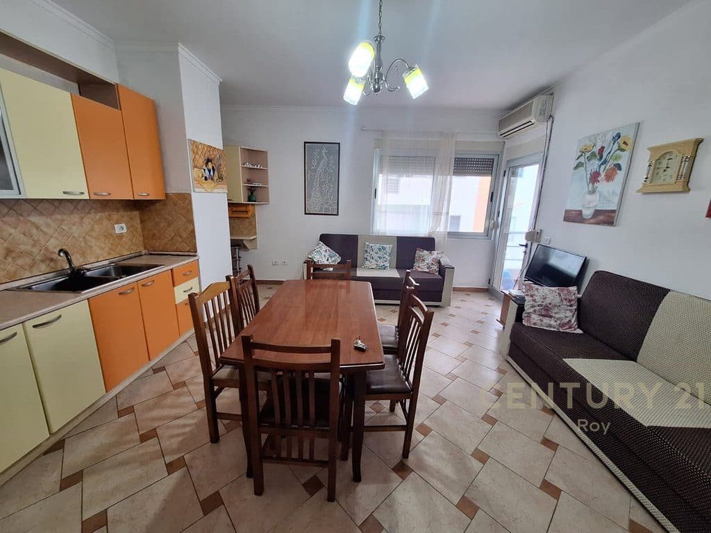 Shitet Apartament 1+1 Me Vija e Pare me Pamje Deti Anesore te Shkembi Kavajes!!. 2