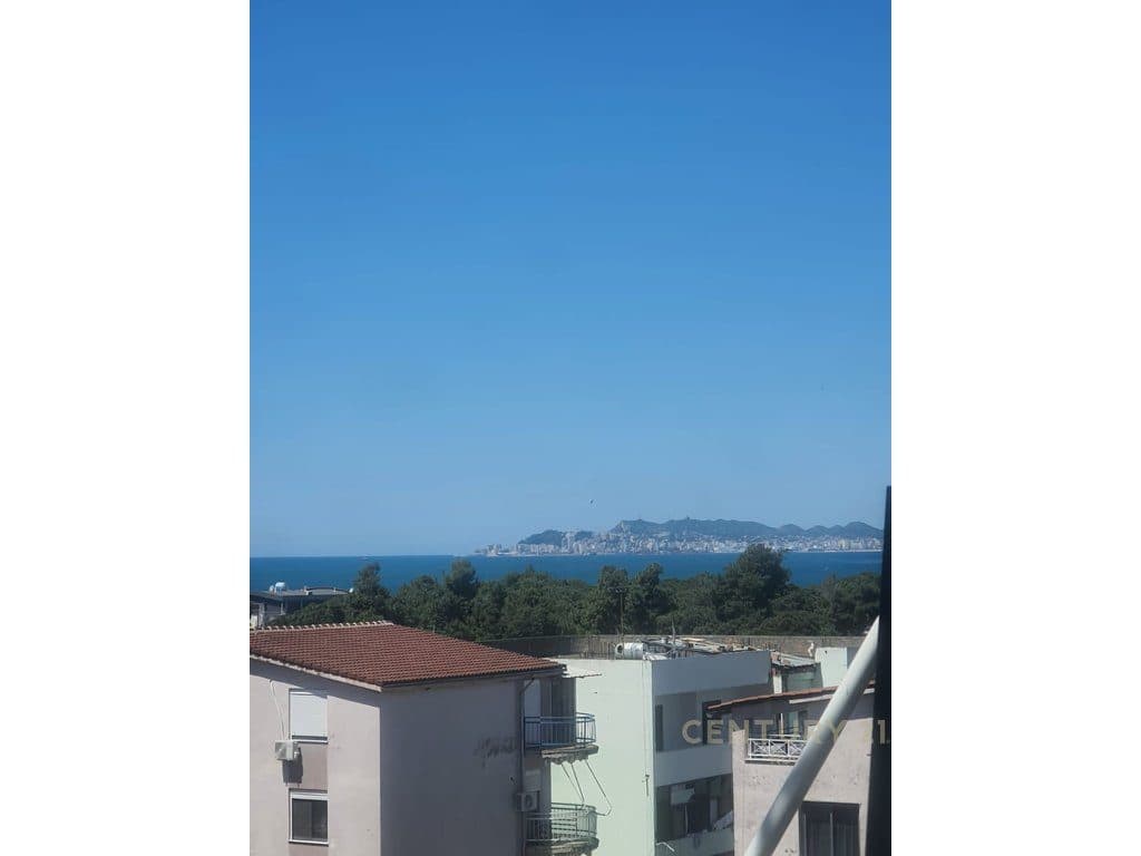 OFROJM PER SHITJE APARTAMENT 3+1+2 ME PAMJE DETI TEK RESIDENCA 'LIS', GOLEM !!!