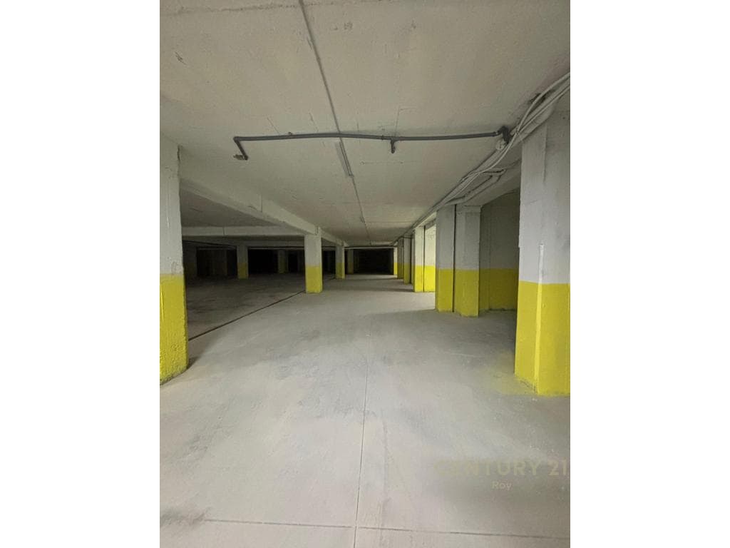 SHESIM GARAZH ME SIPERFAQE 15 m². Ish-URT!