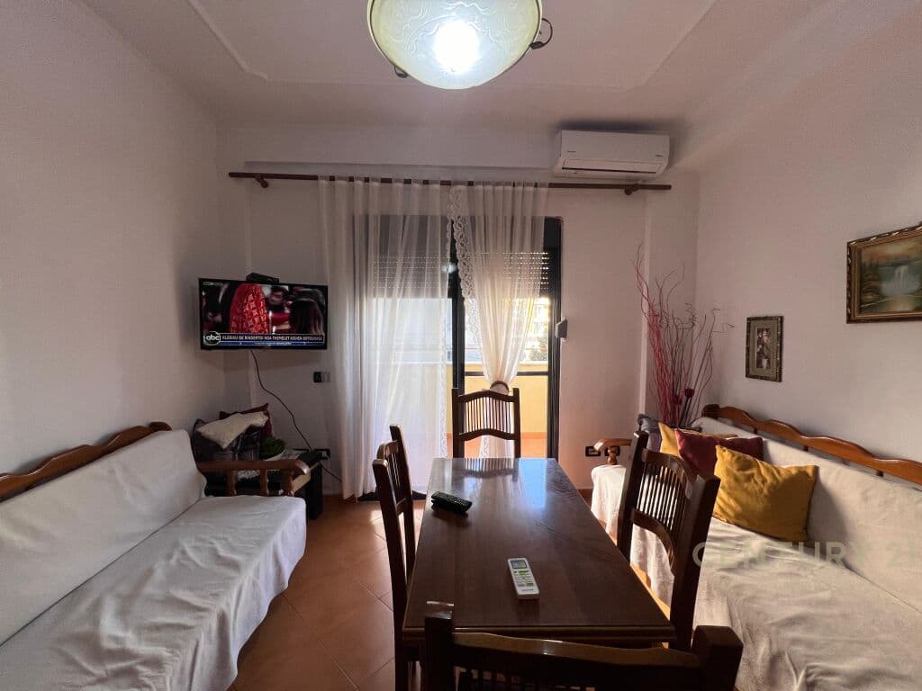 JEPET ME QIRA APARTAMENT 1+1 , GOLEM ! 4