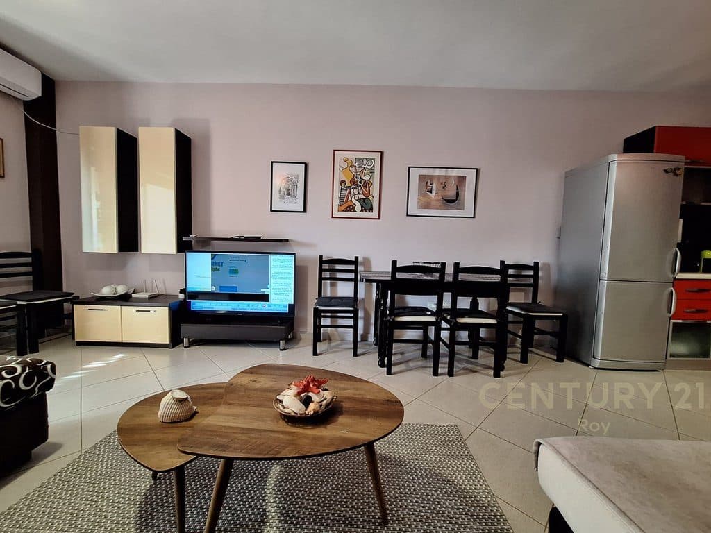 Jepet Apartament 1+1 me Qera ne Shkemb te Kavajes ,Vija e Pare me Detin!!.. 2