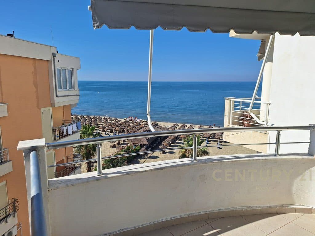 Jepet Apartament 1+1 me Qera ne Shkemb te Kavajes ,Vija e Pare me Detin!!..