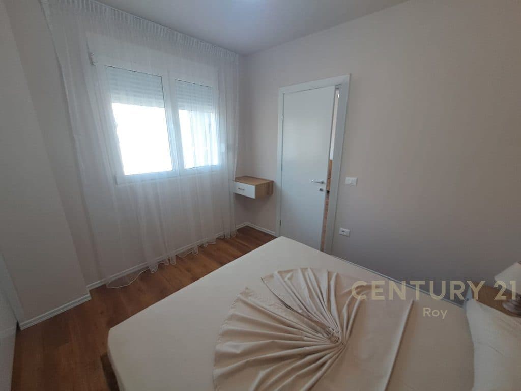 Apartament 1+1+Verande+ Vend Parkingu Për Shitje te Shkembi Kavajes !! 2